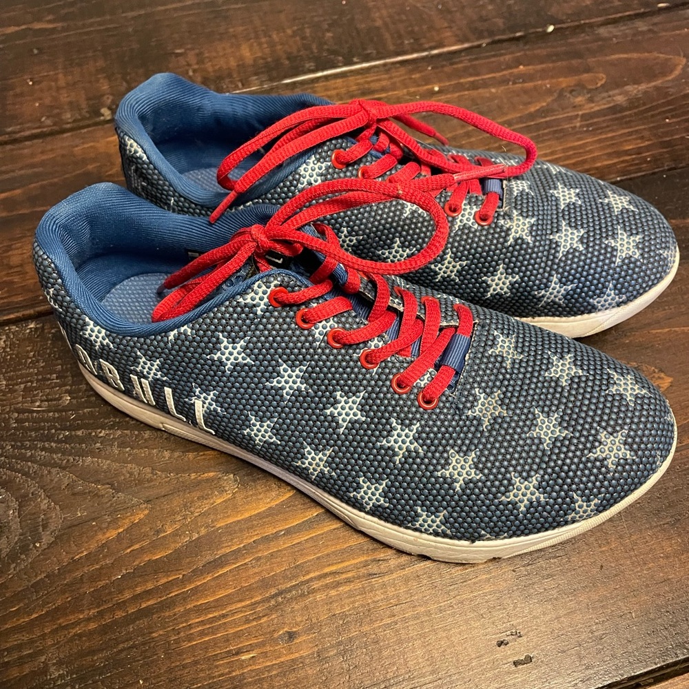 NOBULL Flag Trainers, Size 9 women’s / 7.5 men’s